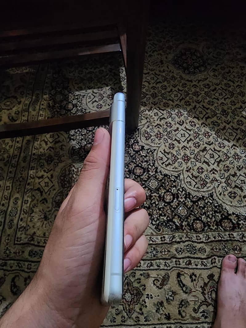 Google Pixel 7 4