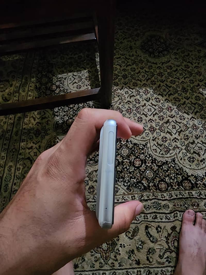 Google Pixel 7 5