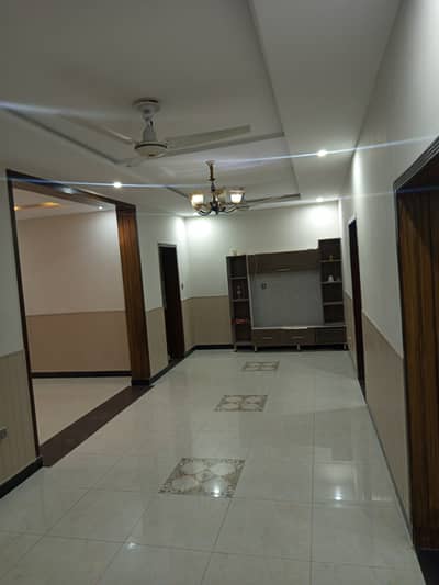 G-10/2 Size 600 Sq Yd Upper Portion Separate Gate 3bed 3bath Tvlounge Kitchen