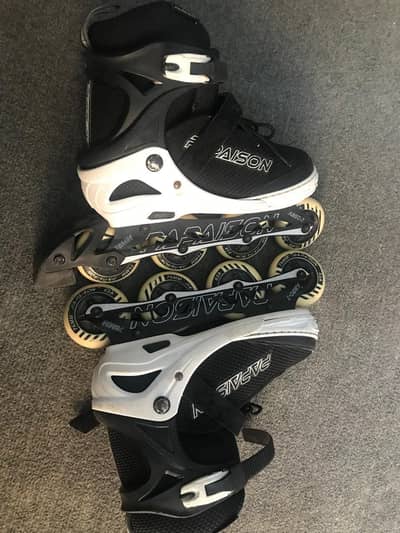 Adjustable Size Skating Shoes – Push Button Size Change