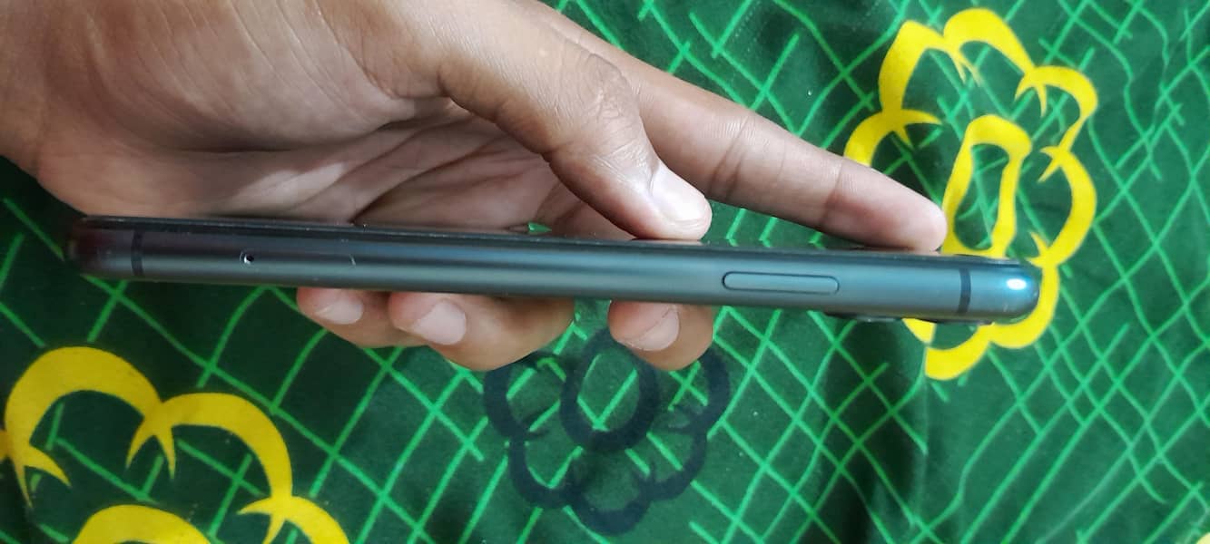 iphone 11 3
