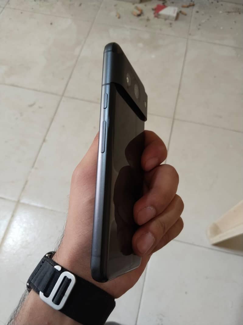 Google Pixel 8 2