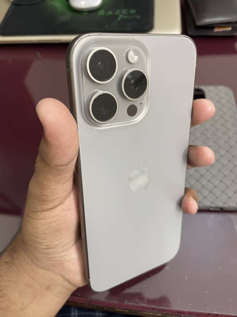 iPhone 15 Pro Max 9
