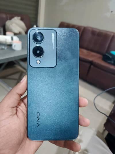Vivo Y17s