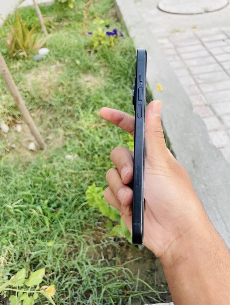 iphone 15 plus 2
