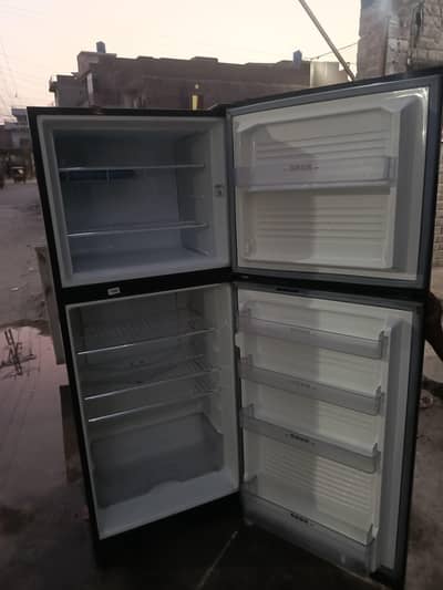 Dawalnc Faridge for sale 0303=4237570