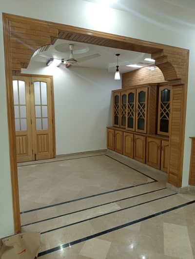 G-10/3 size 500sqy Ground floor 3bed 3bath dring tvlounge kitchen
