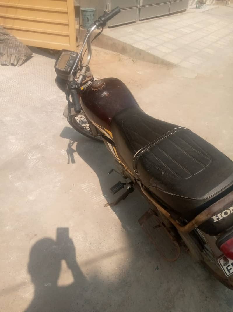 Dhoom 70 cc 2