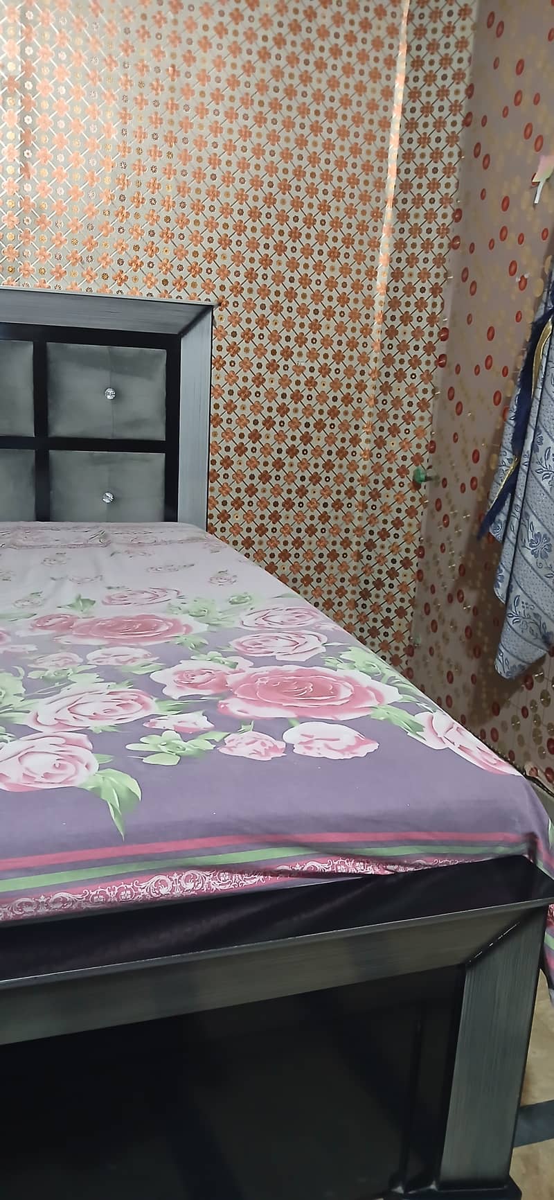 King size bed 2