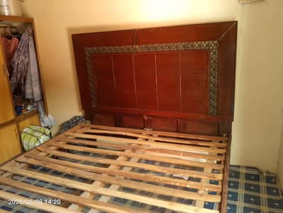 king size bed matters Sath ha condition ok h 03086230227