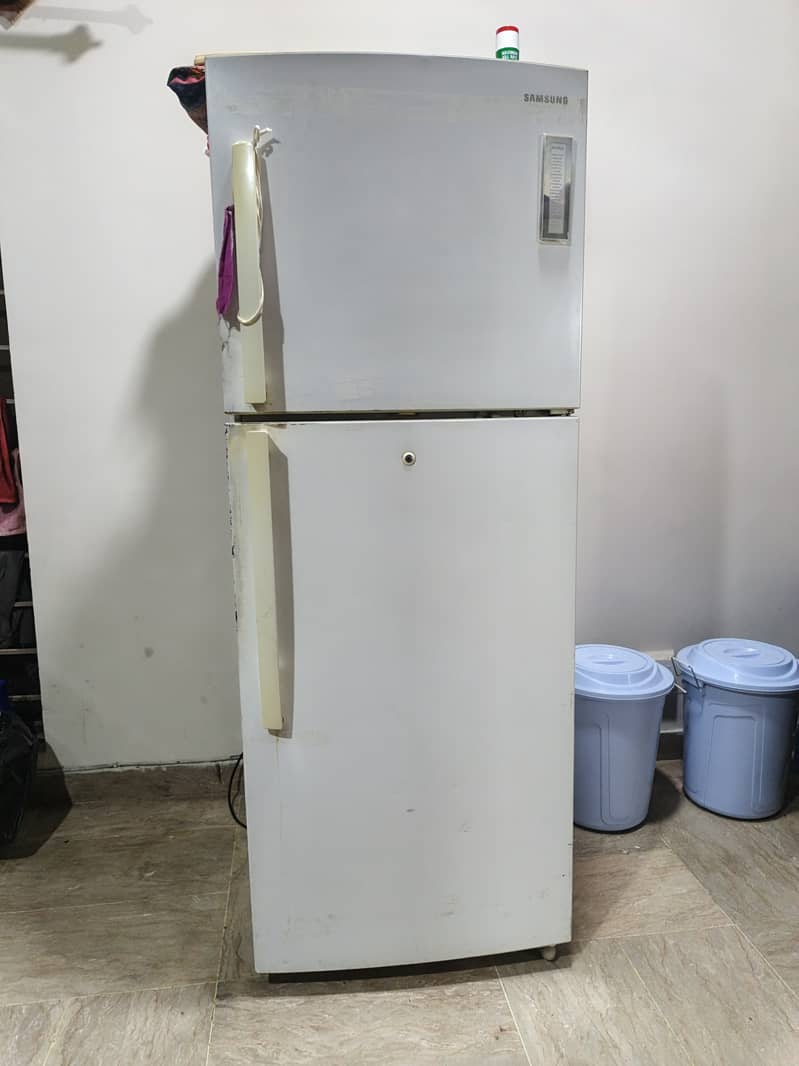 Refrigerator 0