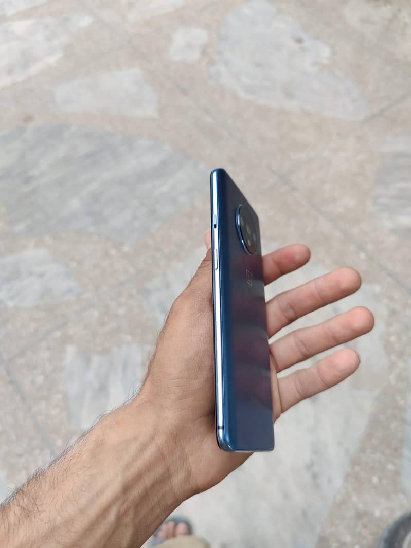 One Plus 7T 1