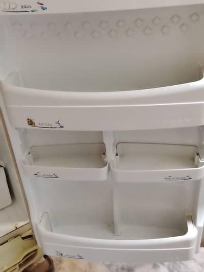 PEL fridge for sale in lush condition