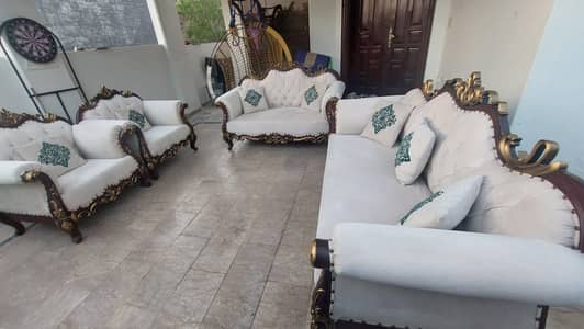 7 seater sofa with tables