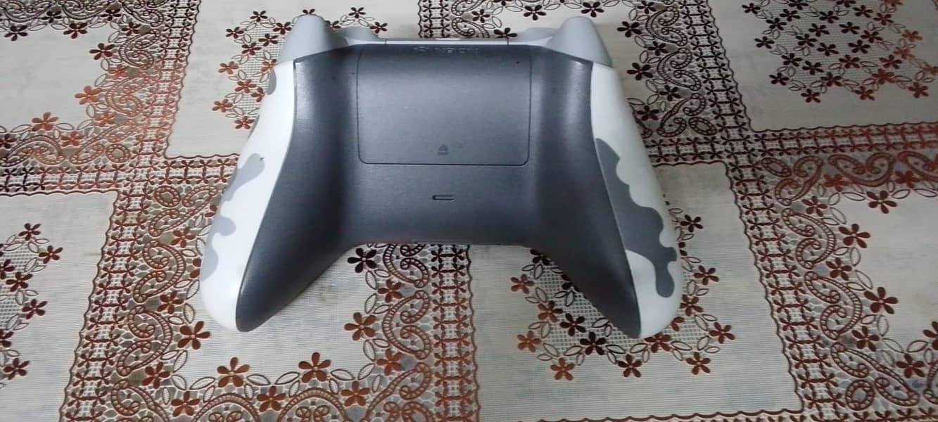ARTIC CAMO CONTROLLER 3