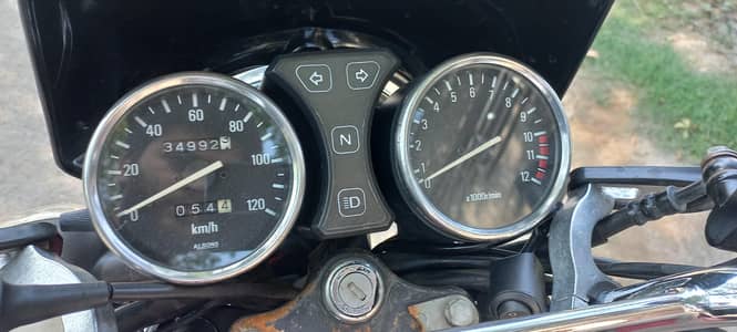 Suzuki GS 150 SE (2017) - Lahore Registered - Tubeless Tyres & Lights