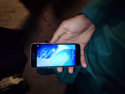 Apple iPhone SE