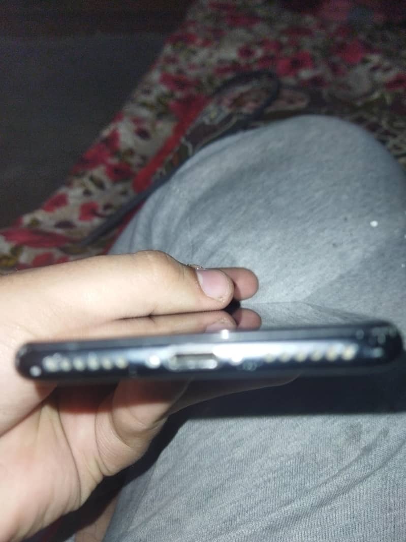 Apple iPhone 7 2