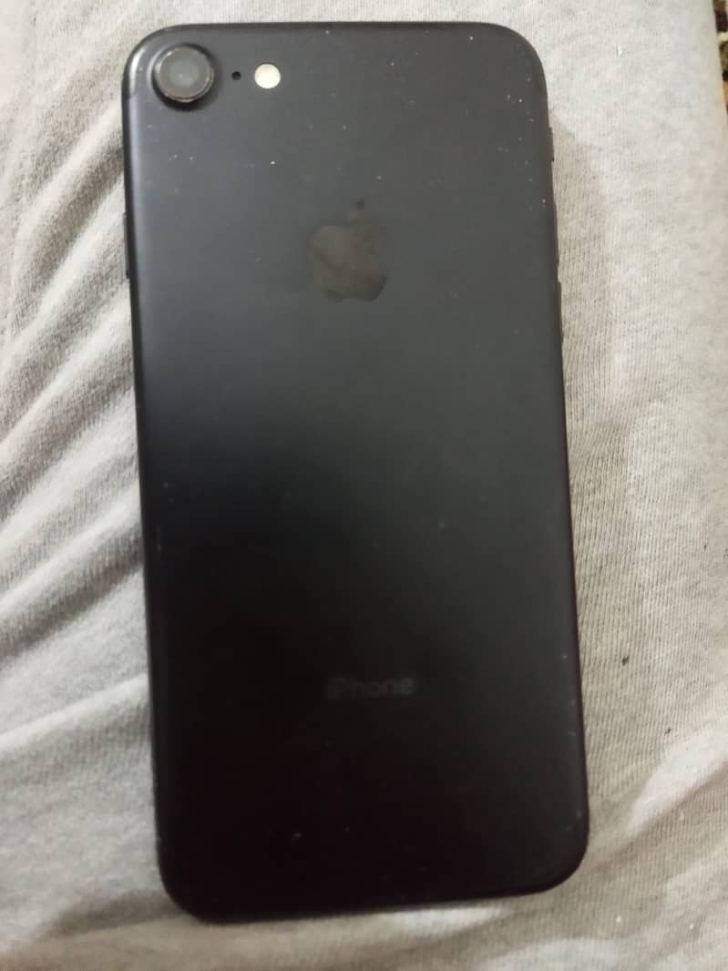 Apple iPhone 7 3