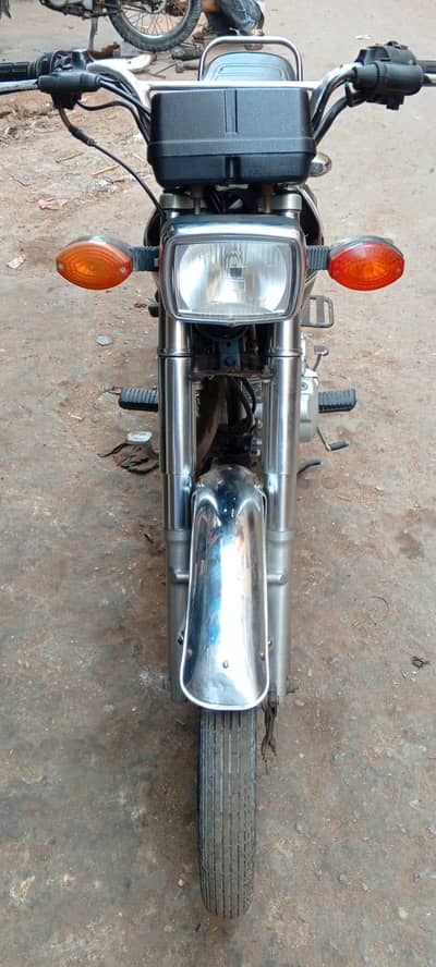 Honda 125 self start