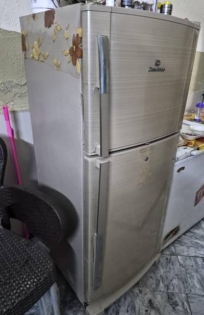 Dawlance LVS refrigerator