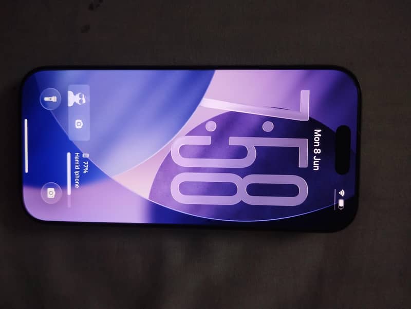 Apple iPhone 16 Pro 0