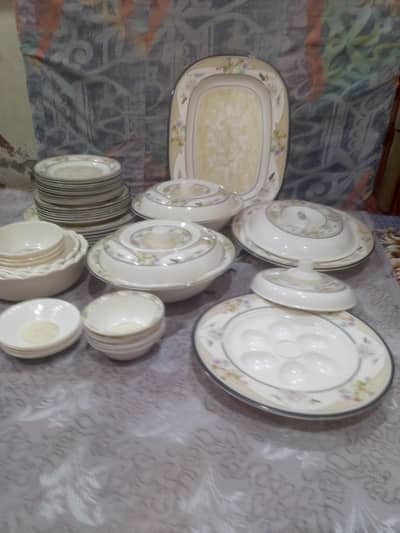 Dinner set complete