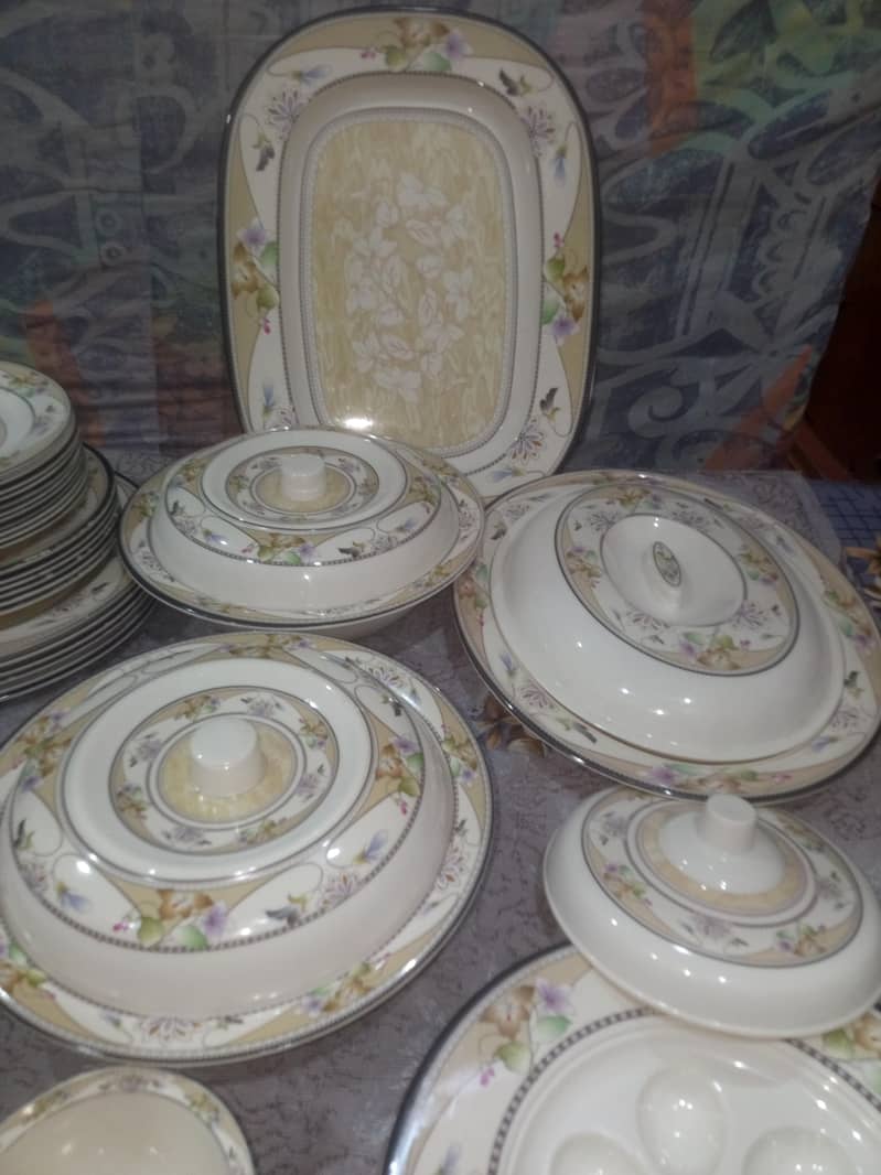 Dinner set complete 5