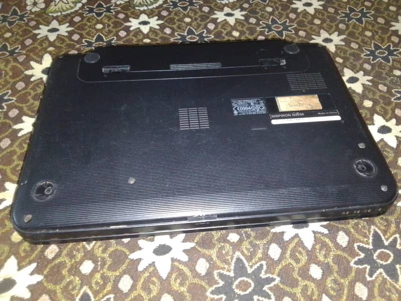 LAPTOP 1