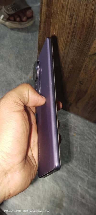 Vivo V40