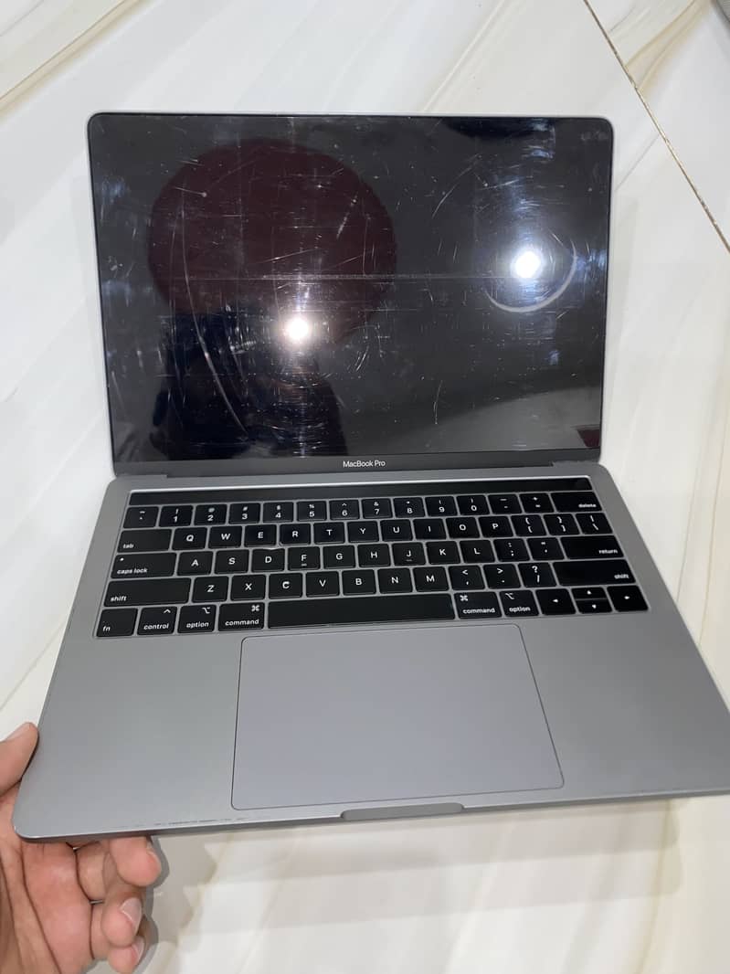 MacBook Pro 2019 0