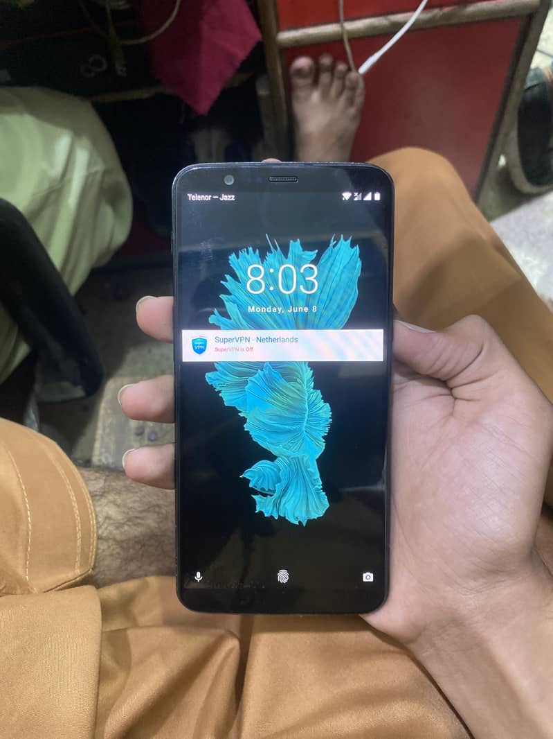 One plus 5t 2
