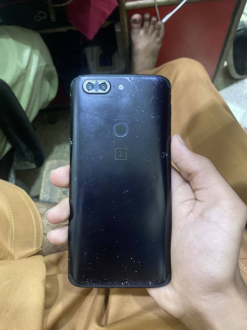 One plus 5t 3