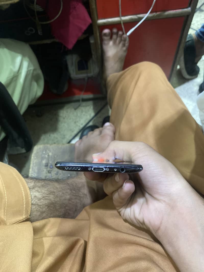 One plus 5t 4