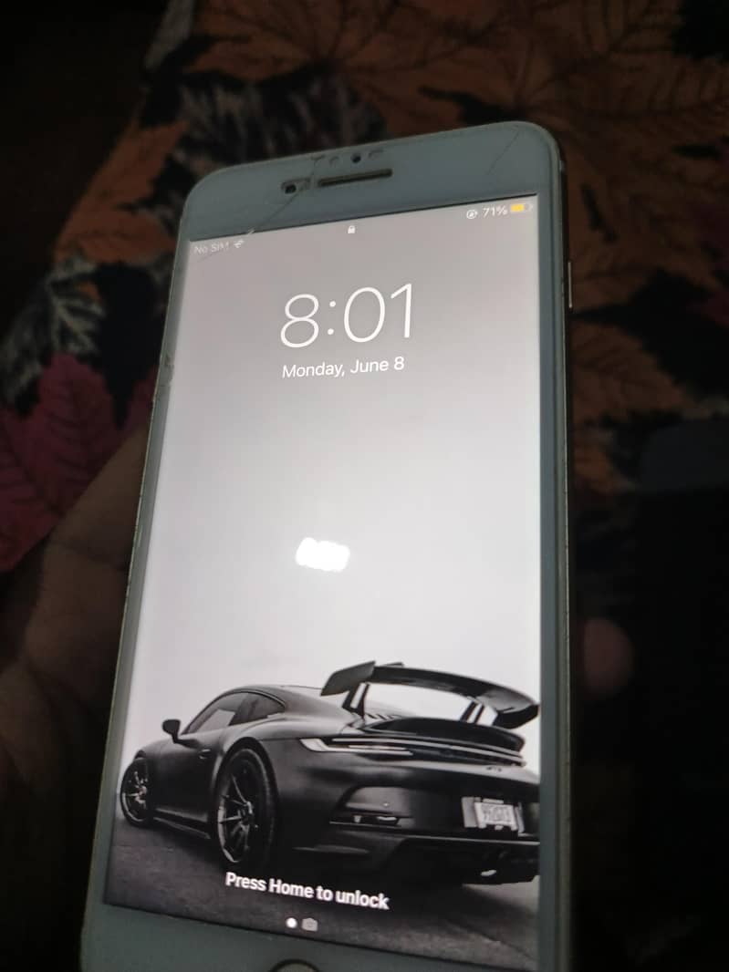 Apple iPhone 7 Plus 6