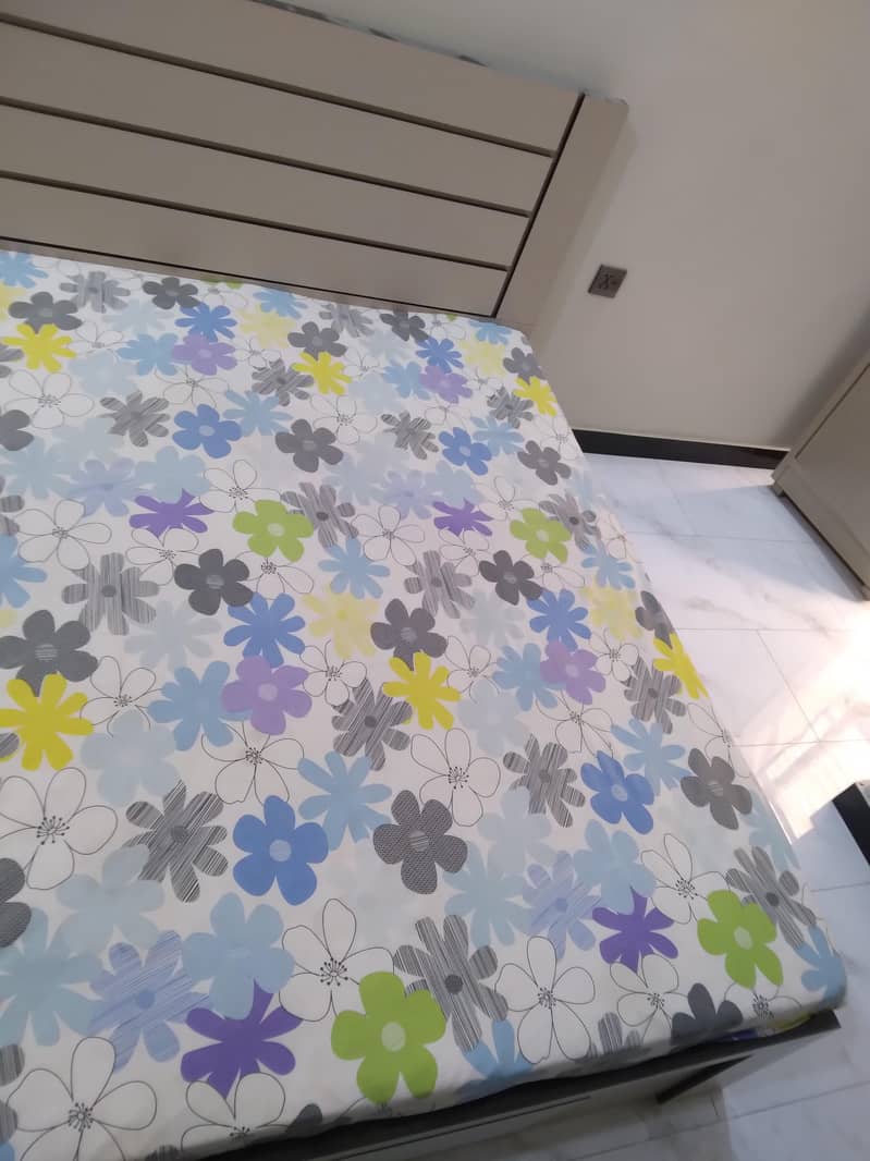 single bed 2
