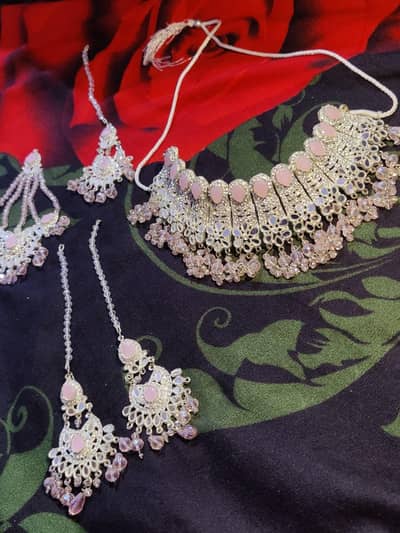 complete jewellery set for sale