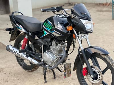 Honda CB125f