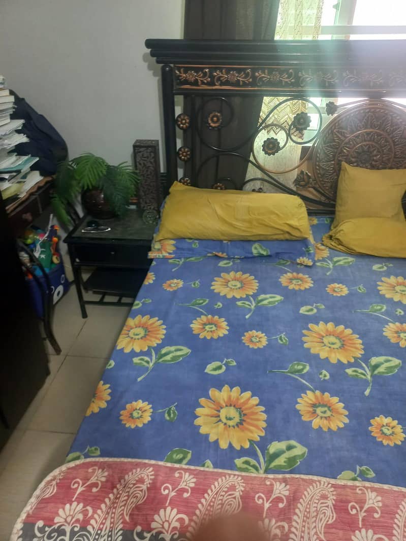 Bed Room Set 5