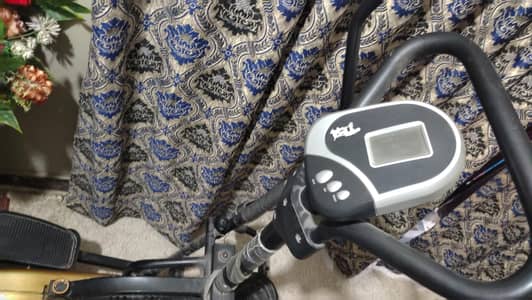 Exercise cycle