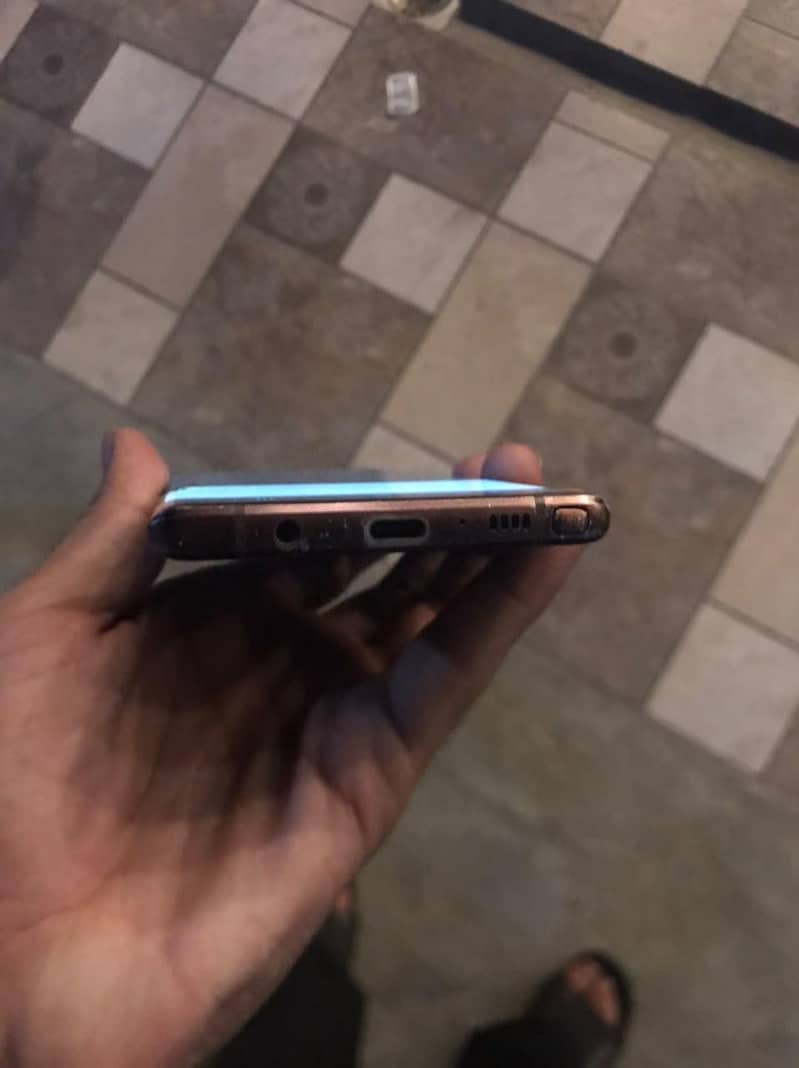 Samsung Mobile Note 9 3