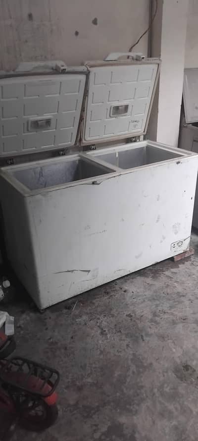 PEL Deep Freezer- Leakage