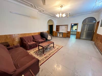 F-6/1 size 500sqy Ground floor sami furnished 3bed 3bath DD tvlounge kitchen