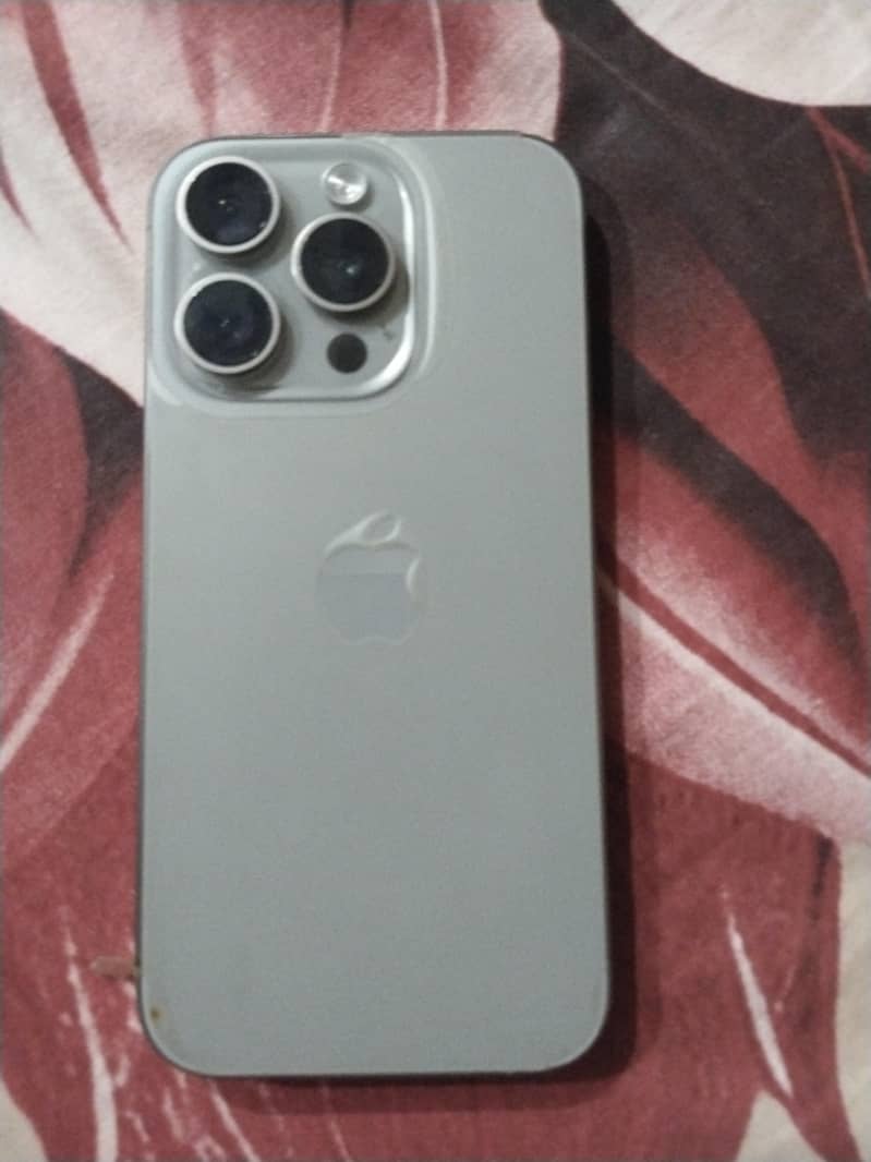 Apple iPhone 15 Pro 1