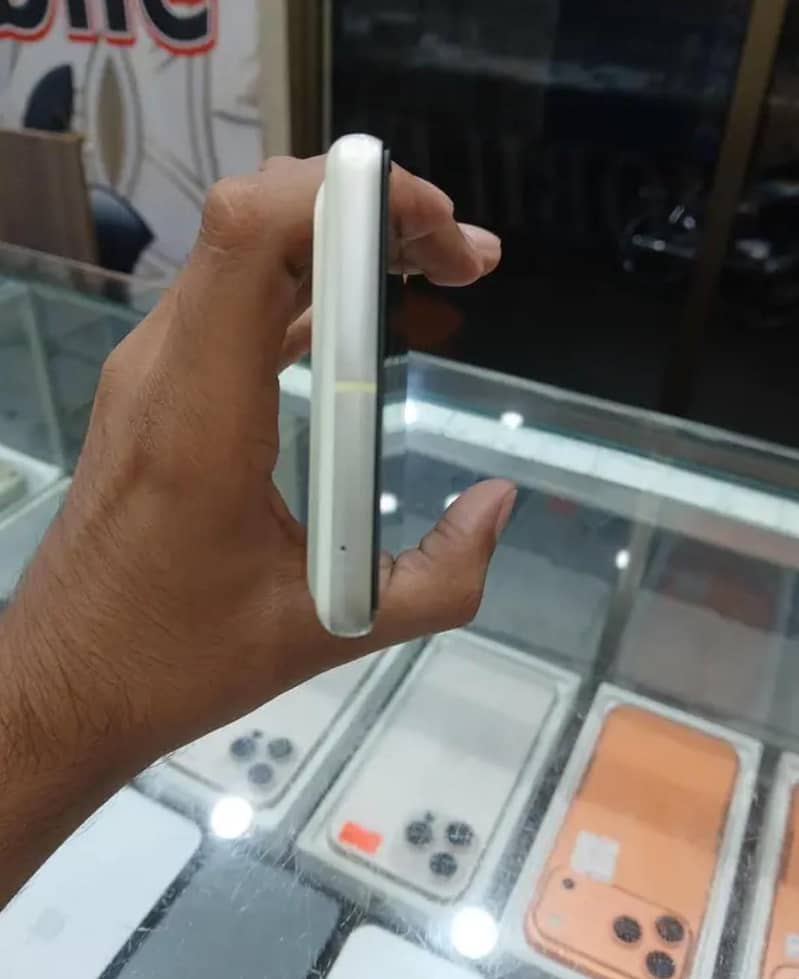 Google Pixel 7 2