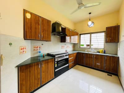 14 Marla Upper Portion for Rent