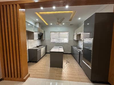 10 Marla Beautiful Designer Upper Portion For Rent
