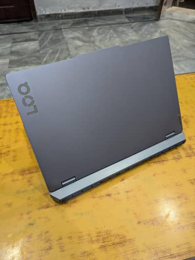 Lenovo LOQ 15IRX9 Rtx 4060
