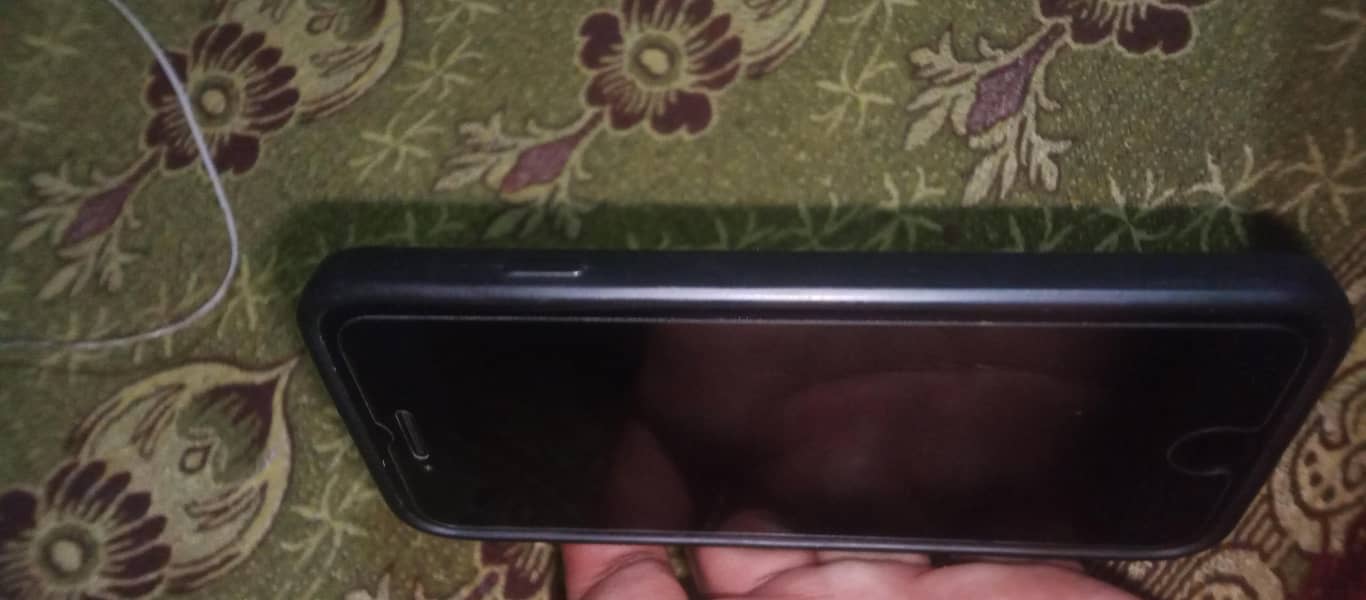 Apple iPhone 7 1