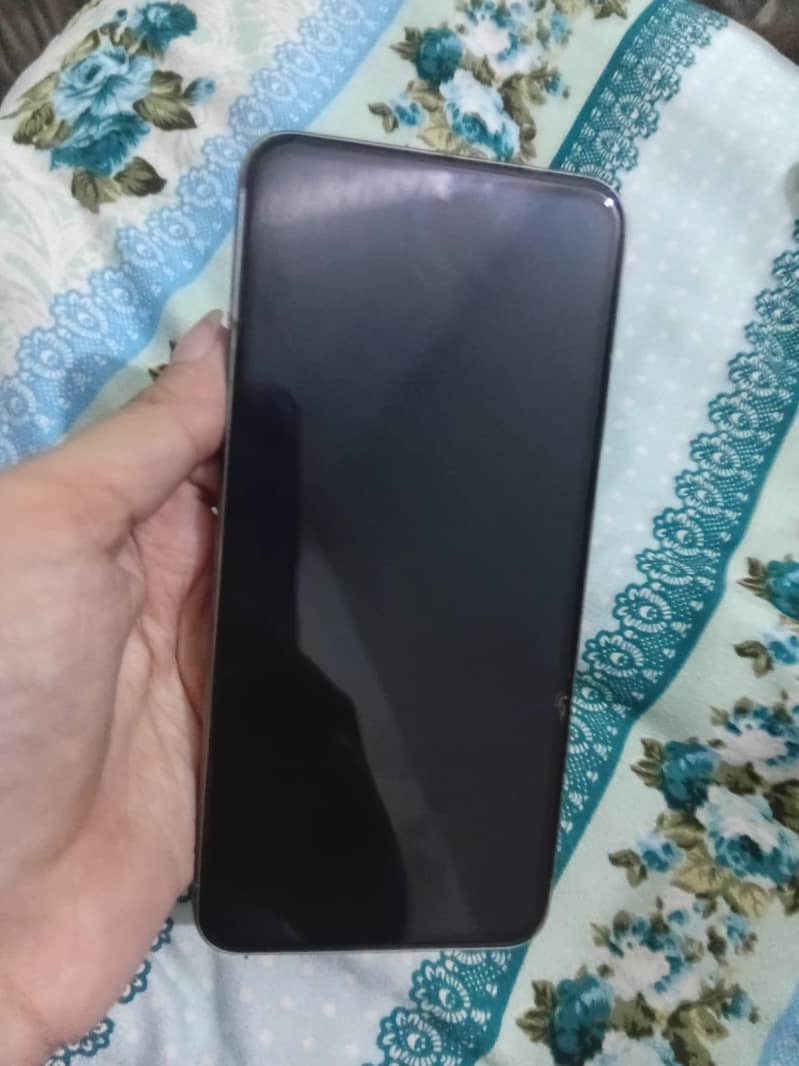 Google Pixel 8 6